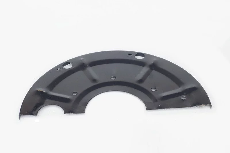 купить Щиток тормоза левый п/прицепа