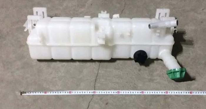 фото бачок расширительный (на 5490) / импорт 5490-9405010003 