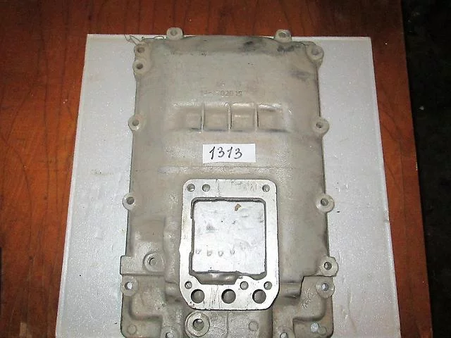 купить Крышка КПП (голая) / ПАО КамАЗ / с разбора