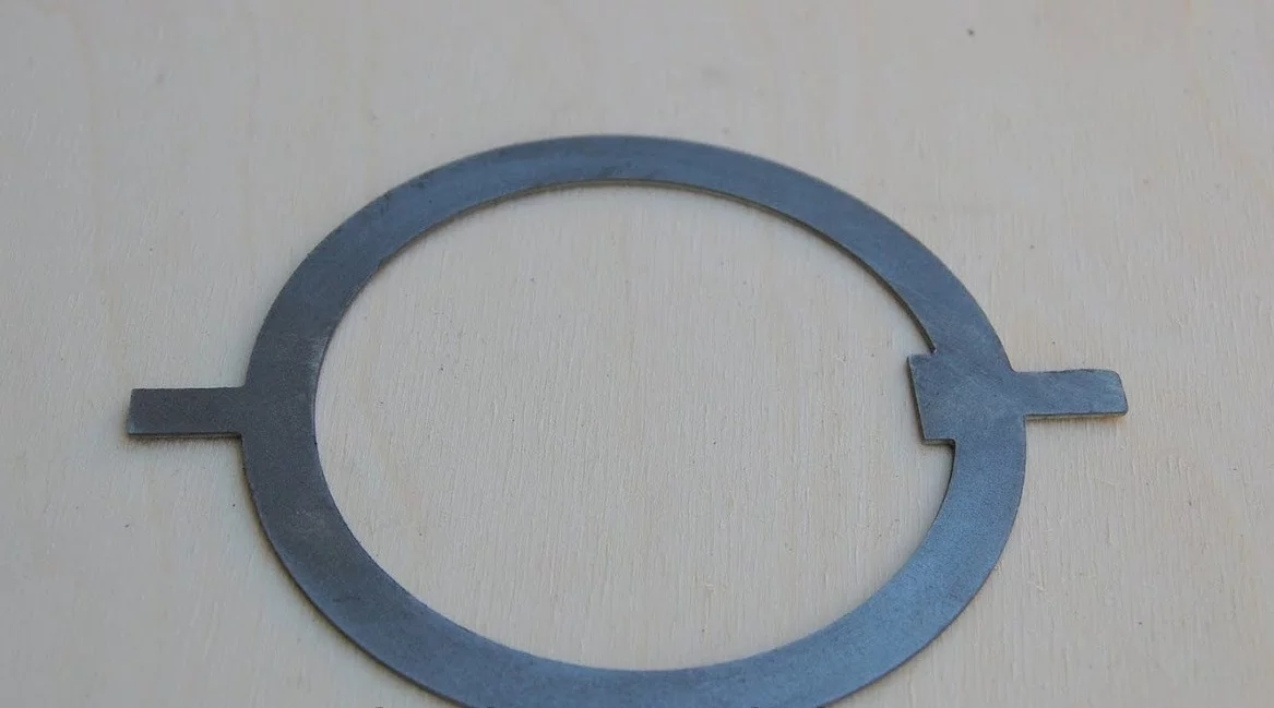 купить Шайба ступицы п/пр (с 2-мя усиками тонкая)